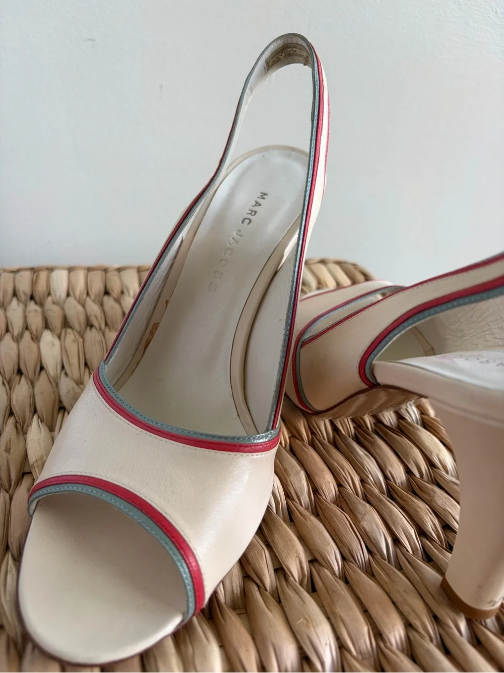 Marc Jacobs Collection Italy Cream Leather Slingback Peep Toe Heels 38.5